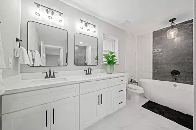 27 Lazy Morning Place, The Woodlands, TX 77381 - Photo 11
