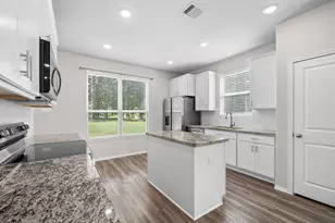 18140 Mail Rte Rd, Montgomery, TX 77316 - Photo 9