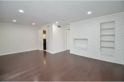 2121 Fountain View Drive #50, Houston, TX 77057 - Photo 3
