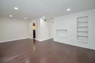 2121 Fountain View Dr, Houston, TX 77057 - Photo 3
