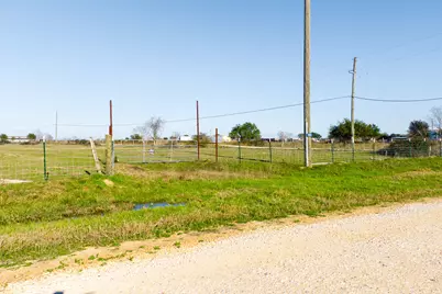 682 Schultz Road S, Sealy, TX 77474 - Photo 31