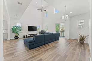 1430 W 34th 1/2 St, Houston, TX 77018 - Photo 15