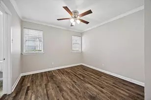3618 Garrott St, Houston, TX 77006 - Photo 7