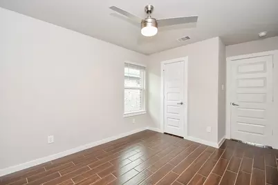 3831 Sparkman Lane, Katy, TX 77494 - Photo 9