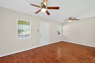 109 Meadows St, Cleveland, TX 77328 - Photo 11