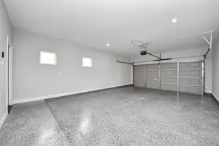 6910 J W Peavy Dr, Houston, TX 77011 - Photo 33