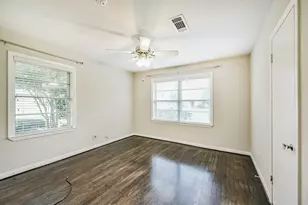 4924 Palmetto St, Bellaire, TX 77401 - Photo 21