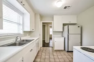 4924 Palmetto St, Bellaire, TX 77401 - Photo 13