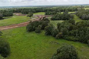 9 Hillwood Ln, Brenham, TX 77833 - Photo 1