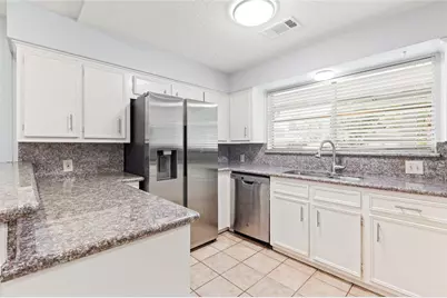 118 E Thornton Road, Houston, TX 77022 - Photo 7