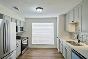 6527 Zapata Dr, Houston, TX 77083 - Photo 17