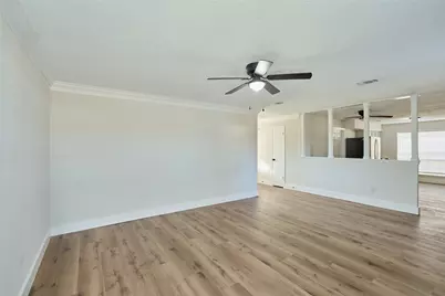 6527 Zapata Drive, Houston, TX 77083 - Photo 11