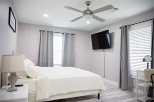 12218 Hillcroft St, Houston, TX 77035 - Photo 23