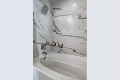 1508 Blodgett Street #309, Houston, TX 77004 - Photo 11