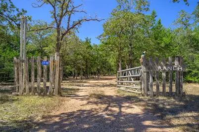 3940 Davis Road, Muldoon, TX 78949 - Photo 21