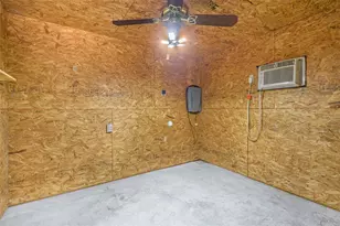 3940 Davis Rd, Muldoon, TX 78949 - Photo 19