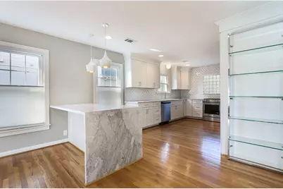 215 Avenue Of Oaks Street, Houston, TX 77009 - Photo 7