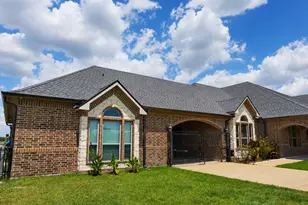 527 Lily Ln, Rosharon, TX 77583 - Photo 3