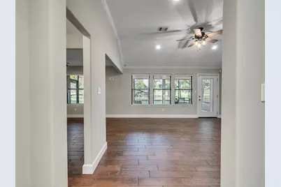 1010 Kilgore Road, Baytown, TX 77520 - Photo 11