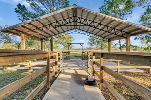 1010 Kilgore Rd, Baytown, TX 77520 - Photo 5