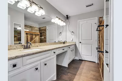 1010 Kilgore Road, Baytown, TX 77520 - Photo 23