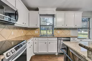 1010 Kilgore Rd, Baytown, TX 77520 - Photo 17