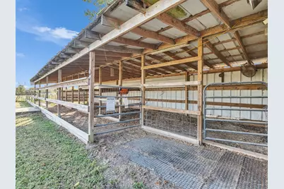 1010 Kilgore Road, Baytown, TX 77520 - Photo 7