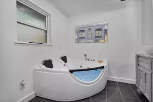 1302 Spring Creek Dr, Spring, TX 77386 - Photo 17