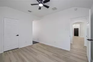 21130 Grandin Wood Ct, Humble, TX 77338 - Photo 11