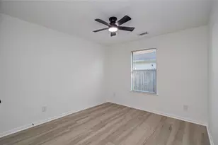 21130 Grandin Wood Ct, Humble, TX 77338 - Photo 15