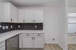 21130 Grandin Wood Ct, Humble, TX 77338 - Photo 9