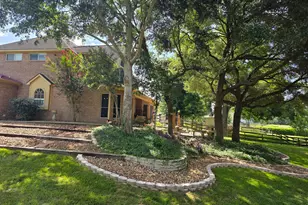211 Brazos Hill Ln, Sealy, TX 77474 - Photo 3