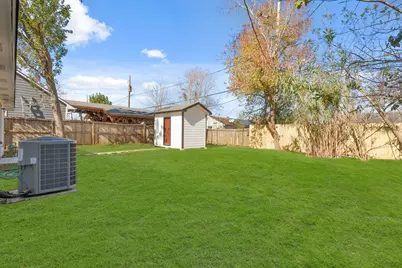5123 Ridgeway Drive, Houston, TX 77033 - Photo 21