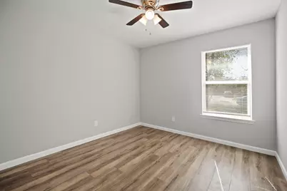 5123 Ridgeway Drive, Houston, TX 77033 - Photo 15