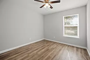 5123 Ridgeway Dr, Houston, TX 77033 - Photo 15