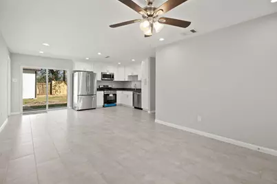 5123 Ridgeway Drive, Houston, TX 77033 - Photo 5