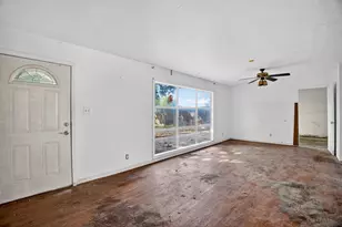 9022 Beverly Hill St, Houston, TX 77063 - Photo 9