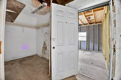 9022 Beverlyhill Street, Houston, TX 77063 - Photo 27