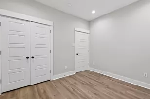 7706 Kivu Ln, Houston, TX 77055 - Photo 9