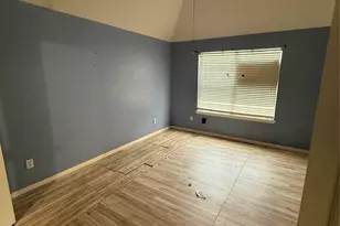 12823 Glorywhite Ct, Houston, TX 77034 - Photo 5