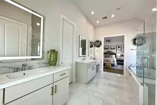 11057 Chatterton Dr, Houston, TX 77043 - Photo 11