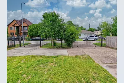 2819 Hitchcock Street, Houston, TX 77093 - Photo 9