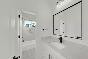 4406 Bond St, Houston, TX 77026 - Photo 13