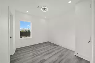 4406 Bond St, Houston, TX 77026 - Photo 15