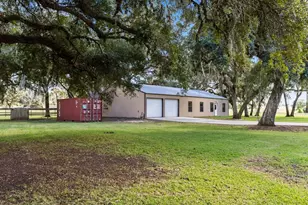 101 Oak Creek Dr, Van Vleck, TX 77482 - Photo 5