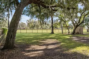 101 Oak Creek Dr, Van Vleck, TX 77482 - Photo 43