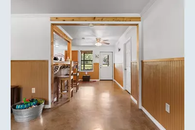 101 Oak Creek Drive, Van Vleck, TX 77482 - Photo 9