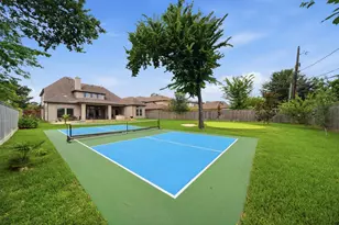 1510 Whispering Pines Dr, Houston, TX 77055 - Photo 3