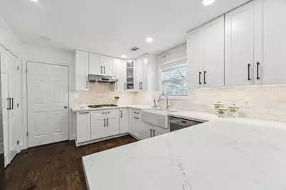 831 Merrick Drive, Sugar Land, TX 77478 - Photo 9