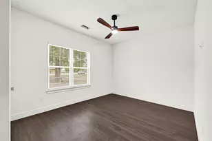 21678 County Rd 3749D, Cleveland, TX 77327 - Photo 13